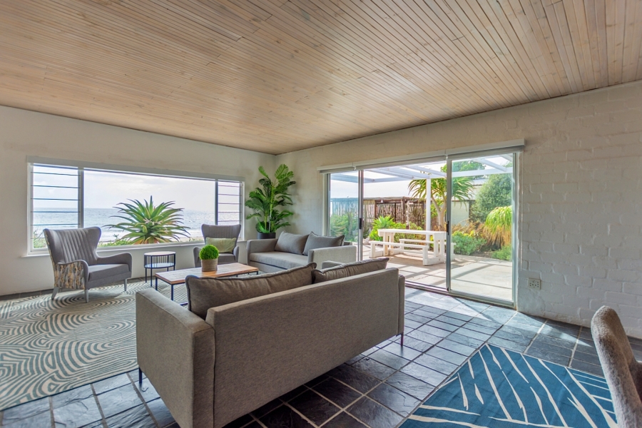 3 Bedroom Property for Sale in Britannia Bay Western Cape